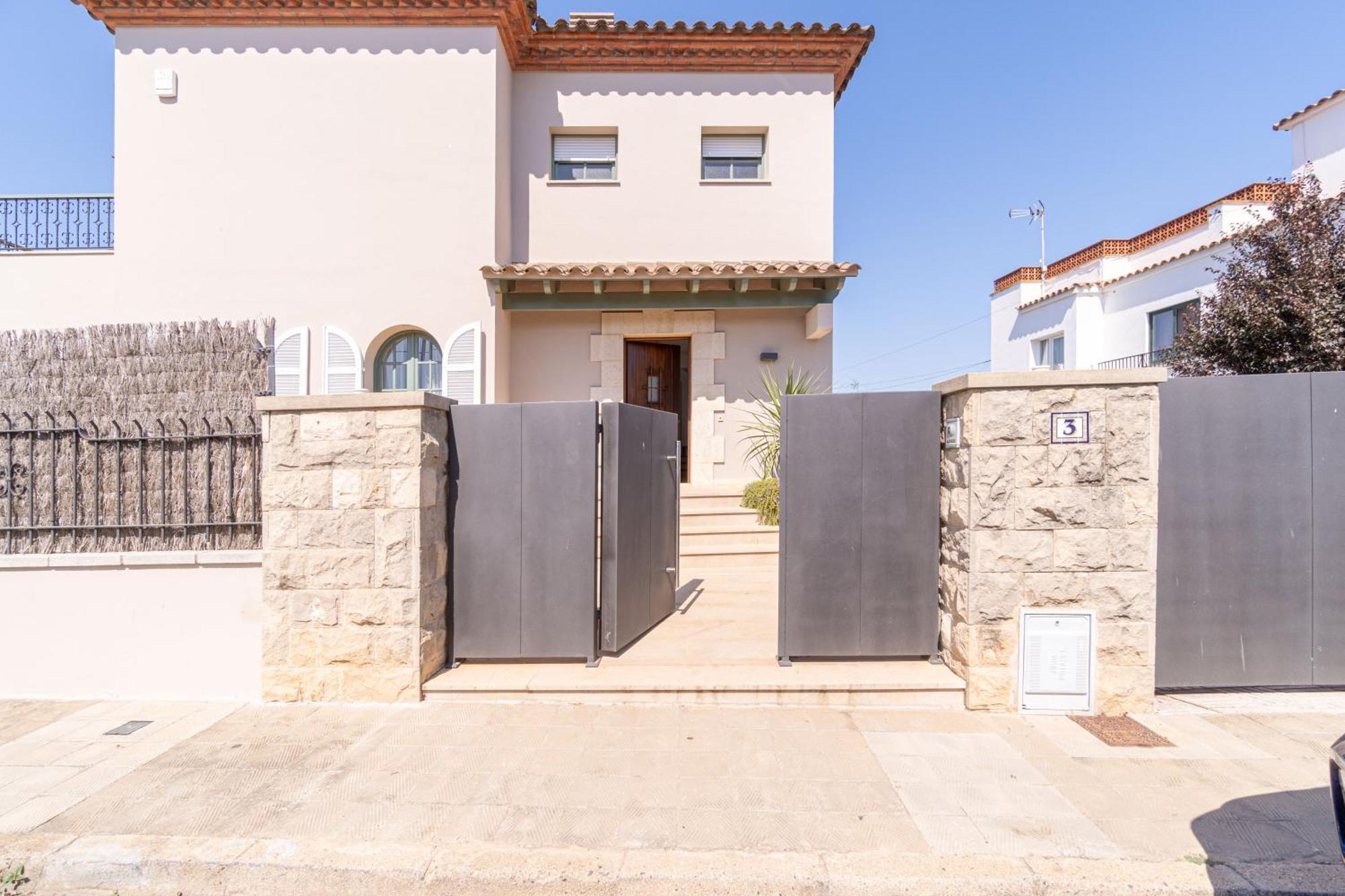 Villa Casa Lujuria Rosas Exterior foto